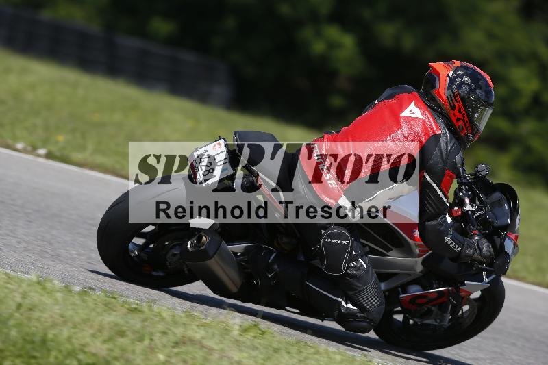 /Archiv-2024/29 12.06.2024 MOTO.CH Track Day ADR/Gruppe gelb/backside